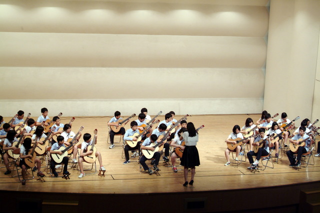 DSCF8028 - 학생음악경연대회; 2011; 기타연주; 