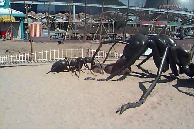 개미 조각 - 개미; 풍경; 