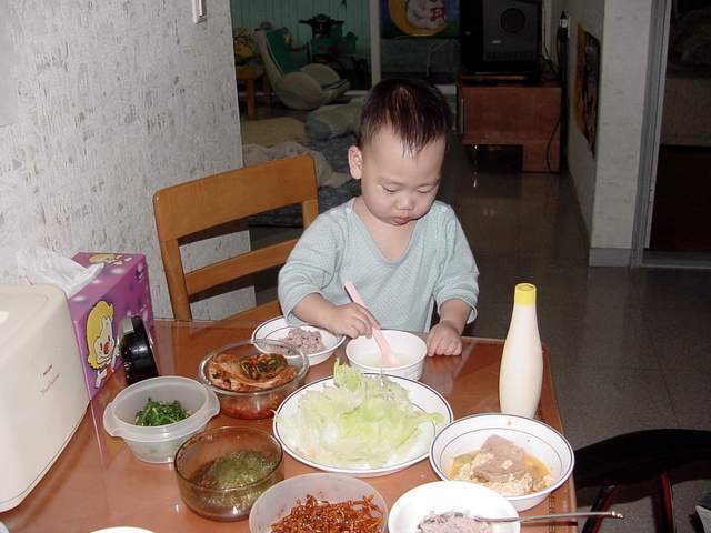 Changmin\'s breakfast | 창민이의 아침 식사