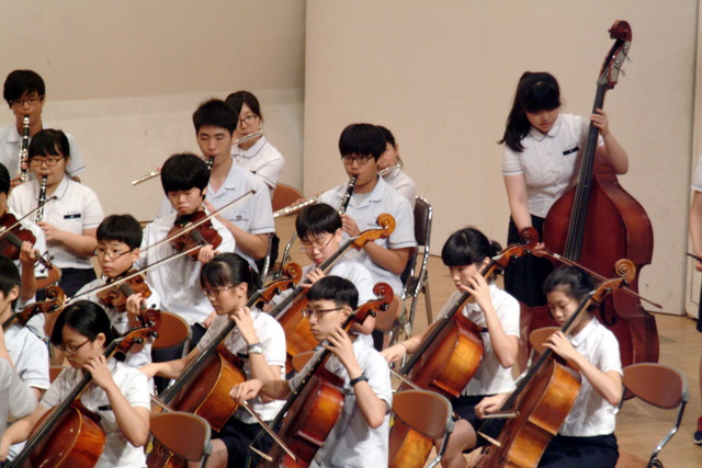 DSCF8096 - 학생음악경연대회; 2011; 관현악; 어은중학교; 김창민; 첼로; 