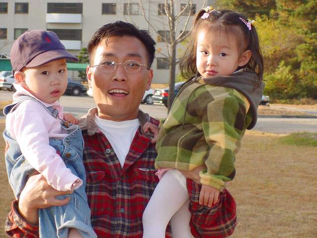 Changmin, Hyerin and her father | 창민, 재석, 혜린 - 김창민; 이재석; 이혜린; 