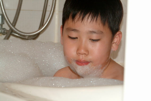 거품목욕하는 창민이 - 거품; 목욕; 거품목욕; 김창민; bubble; 
