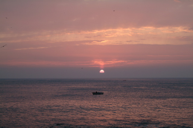 DSCF1960 - 일출; Sunrise; Sun; sea; red sky; boat; 