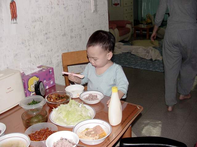 Changmin\'s breakfast | 창민이의 아침 식사